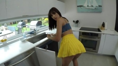 Every repairman's dream is to fuck a slutty bored wife