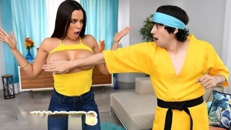 Luna Star Gives Ricky Spanish Martial Art Training By Bouncing Her Ass On His Dick